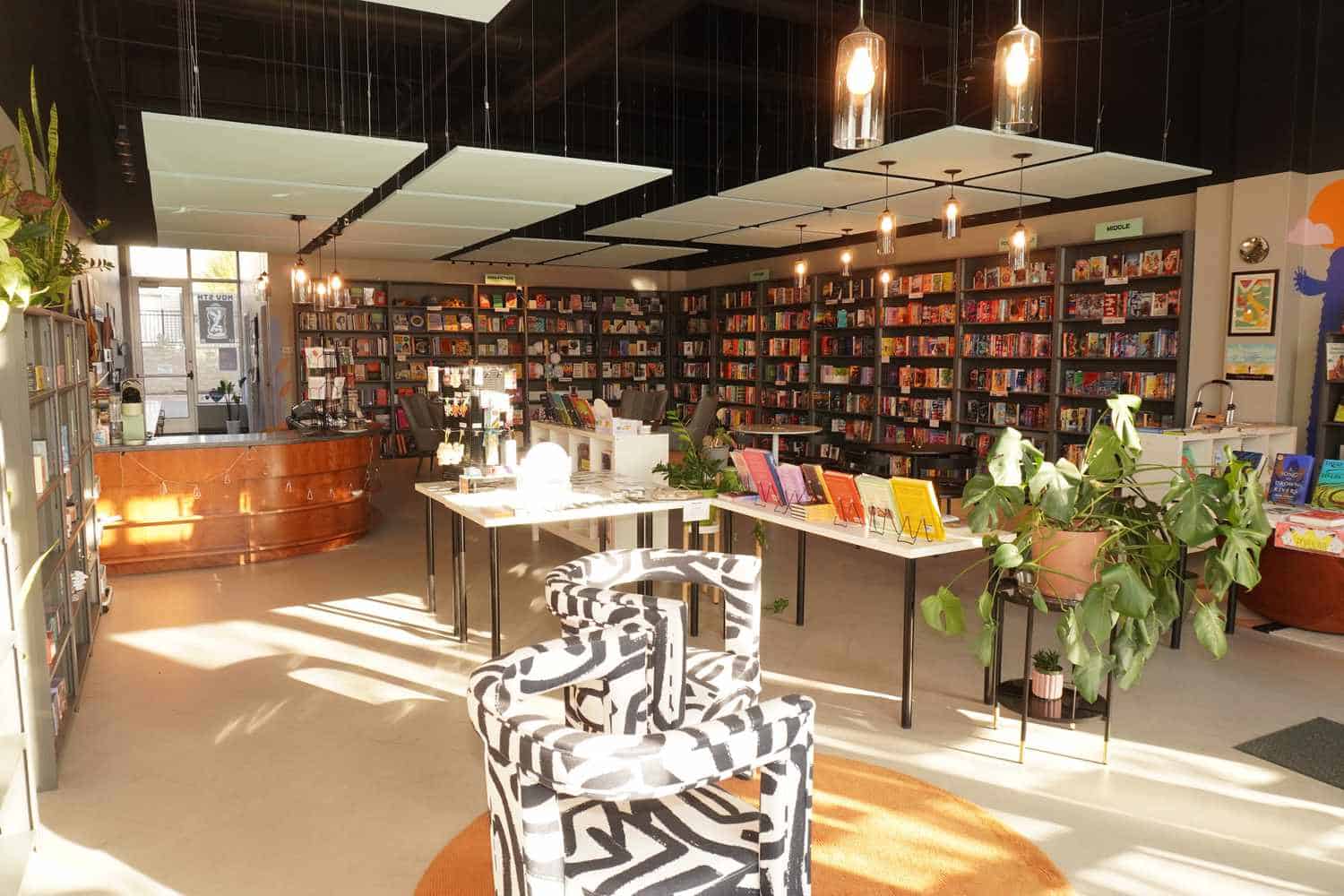 Black Garnet Books in St. Paul - Black-Owned business